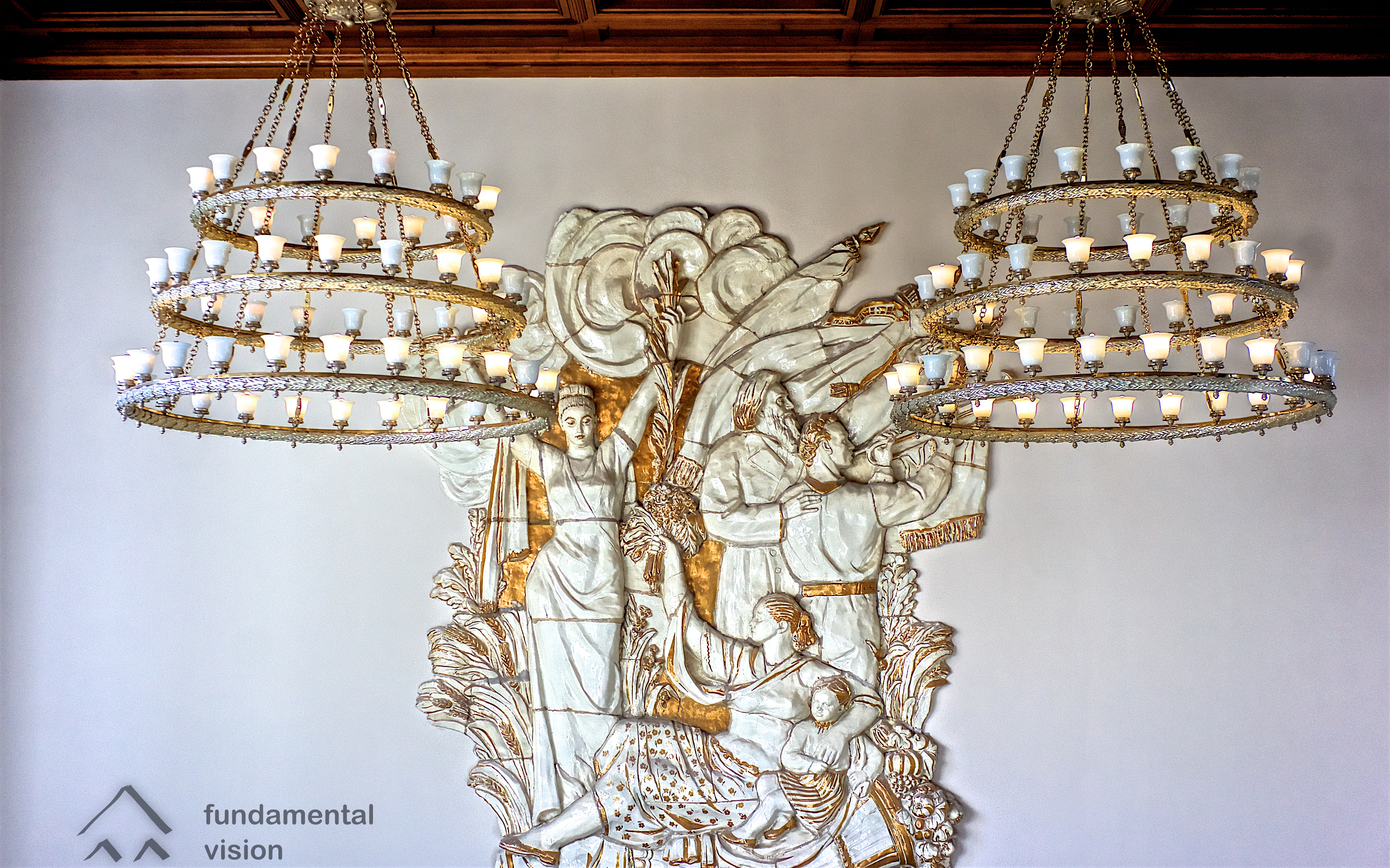 photo of chandelier in Warsaw